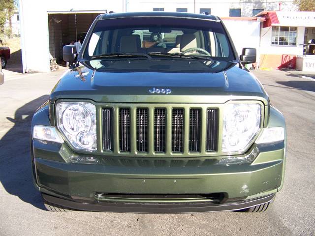 Jeep Liberty 2008 photo 2