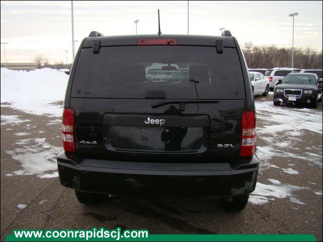 Jeep Liberty 2008 photo 3