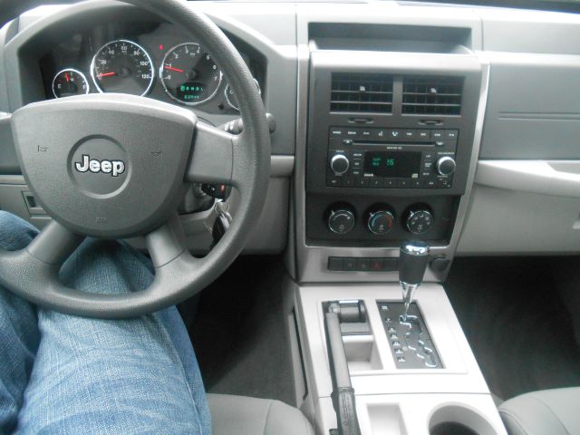 Jeep Liberty 2008 photo 5