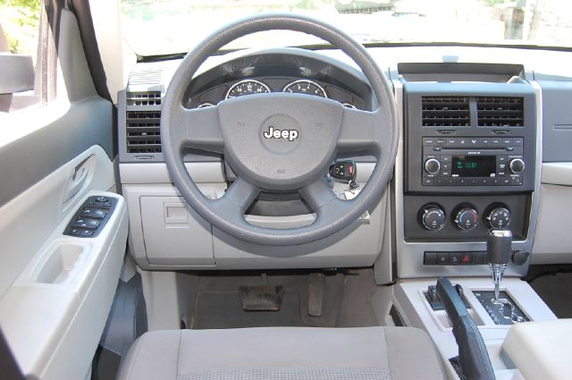 Jeep Liberty 2008 photo 1