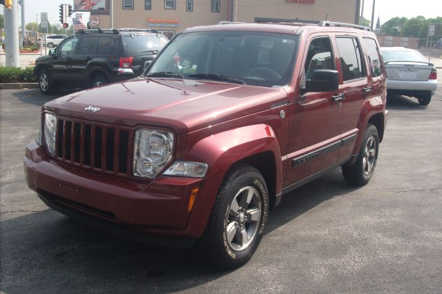 Jeep Liberty 2008 photo 2