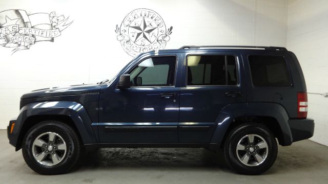 Jeep Liberty 2008 photo 4