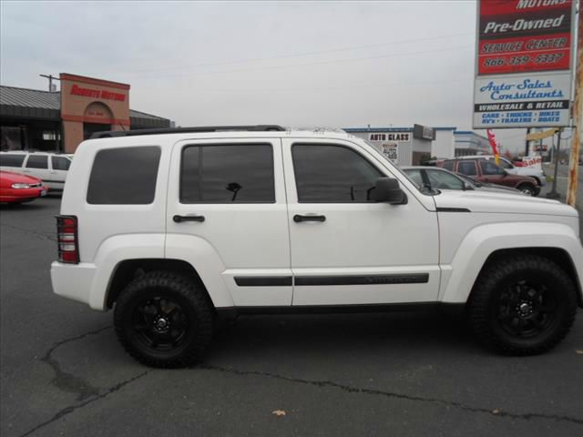 Jeep Liberty 2008 photo 4