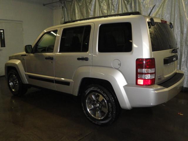 Jeep Liberty 2008 photo 3