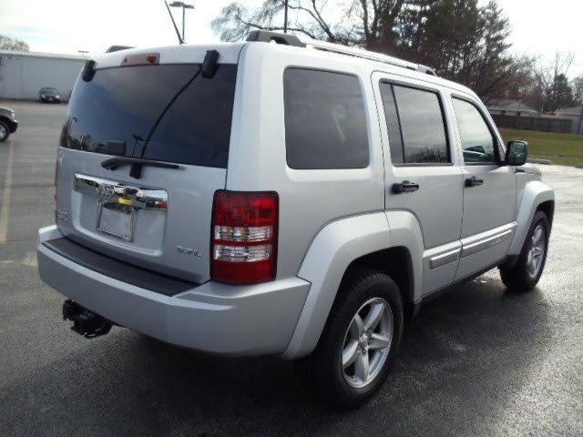 Jeep Liberty 2008 photo 2