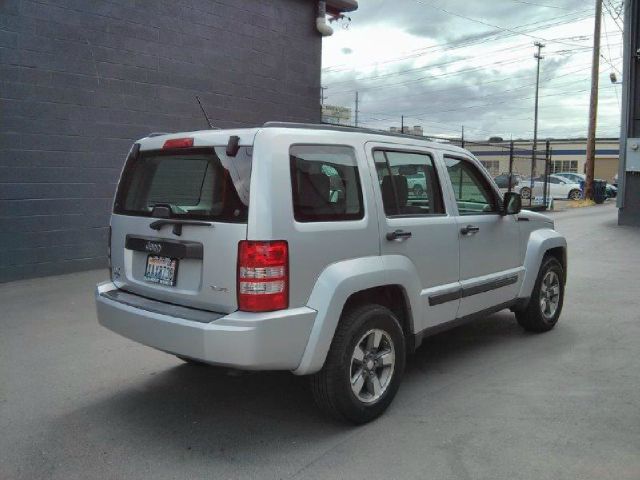 Jeep Liberty 2008 photo 4