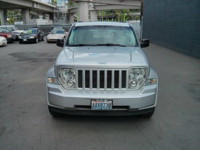 Jeep Liberty 2008 photo 8