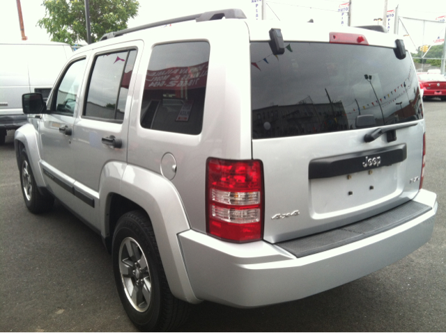 Jeep Liberty 2008 photo 3