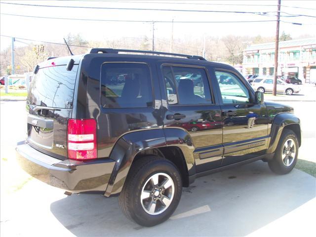 Jeep Liberty 2008 photo 3