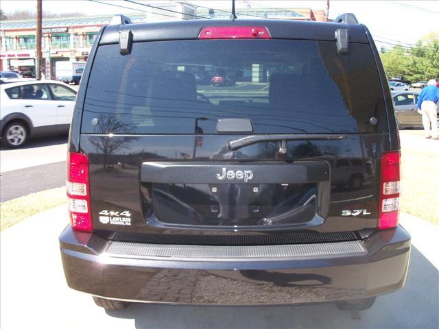 Jeep Liberty 2008 photo 4