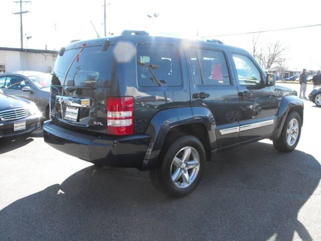 Jeep Liberty 2008 photo 4