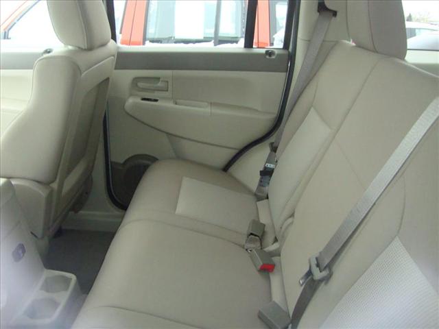 Jeep Liberty 2008 photo 3