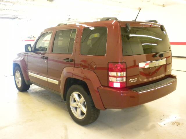 Jeep Liberty 2008 photo 2