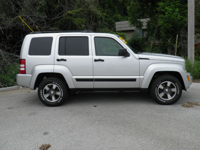 Jeep Liberty 2008 photo 17