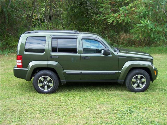 Jeep Liberty 2008 photo 1