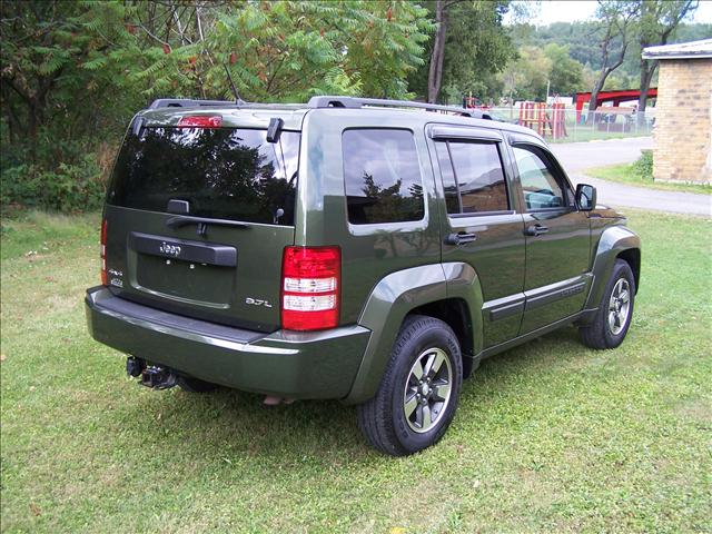 Jeep Liberty 2008 photo 2