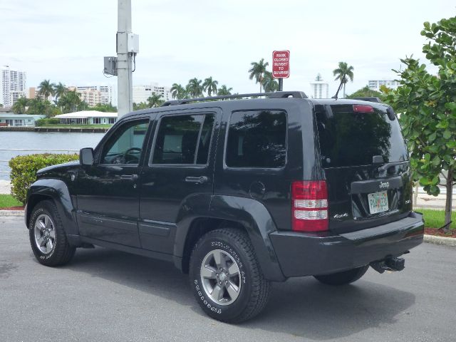 Jeep Liberty 2008 photo 3