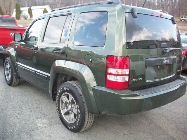 Jeep Liberty 2008 photo 2