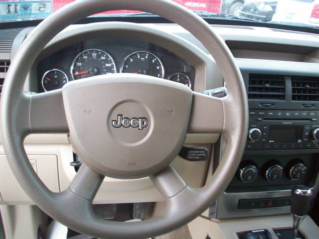 Jeep Liberty 2008 photo 4