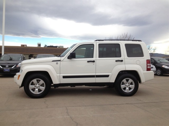 Jeep Liberty 2009 photo 1