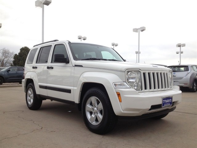 Jeep Liberty 2009 photo 3