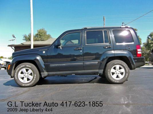 Jeep Liberty 2009 photo 2