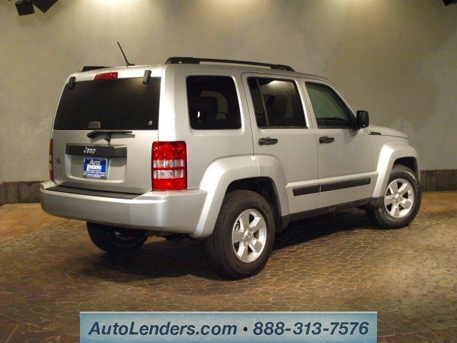 Jeep Liberty 2009 photo 2