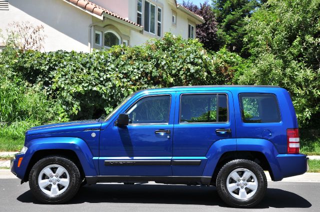 Jeep Liberty 2009 photo 1