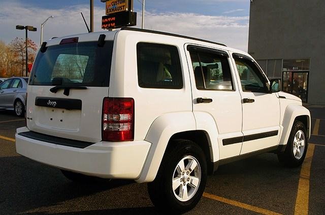 Jeep Liberty 2009 photo 3