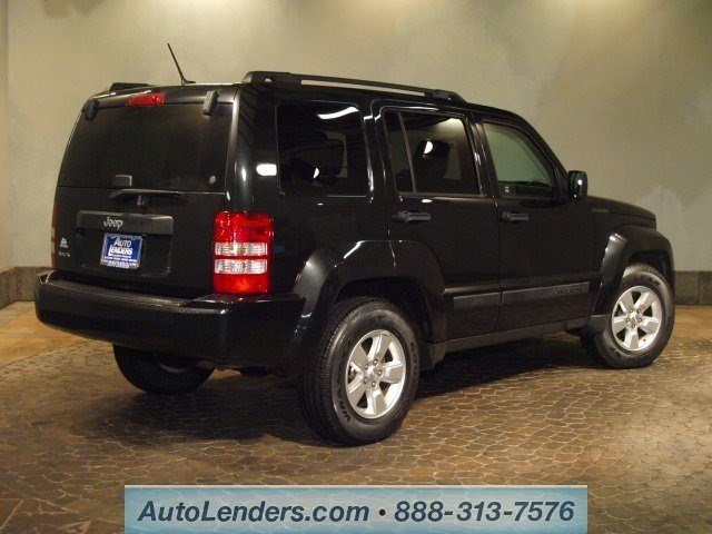 Jeep Liberty 2009 photo 2