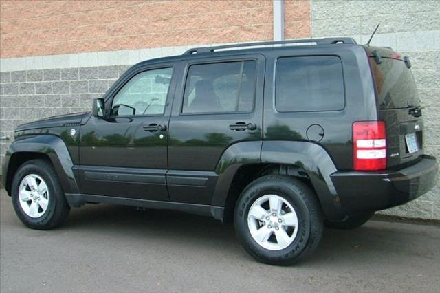 Jeep Liberty 2009 photo 11