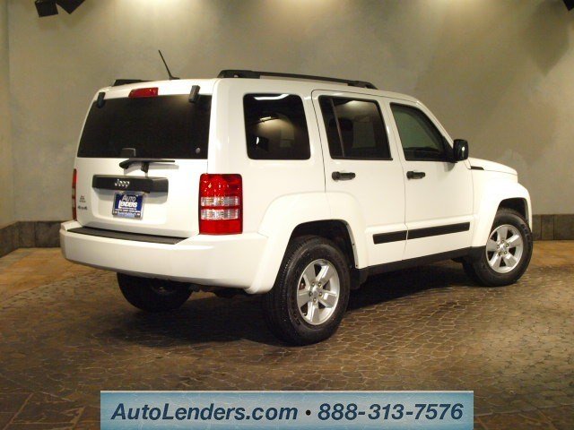 Jeep Liberty 2009 photo 2