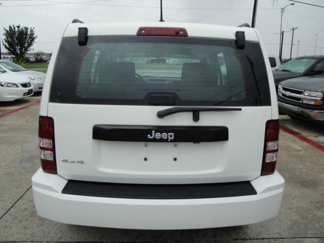 Jeep Liberty 2009 photo 27