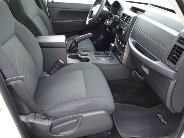 Jeep Liberty 2009 photo 3