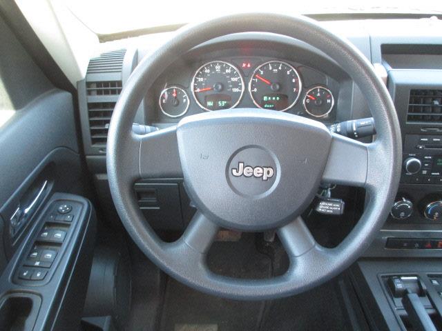 Jeep Liberty 2009 photo 5