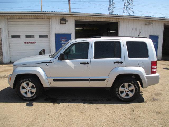 Jeep Liberty 2009 photo 6