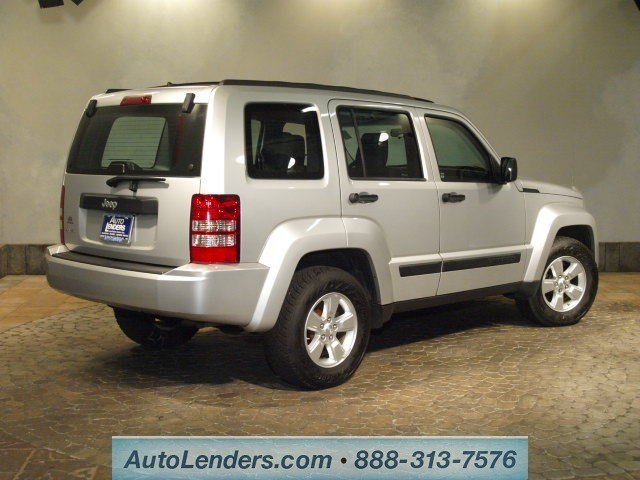 Jeep Liberty 2009 photo 2