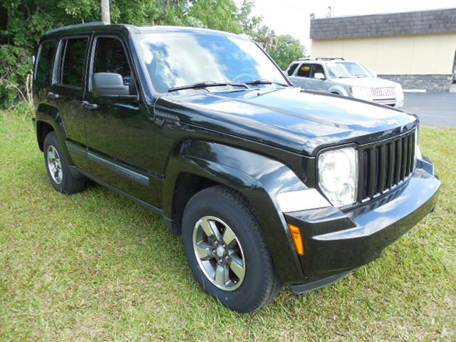 Jeep Liberty 2009 photo 14