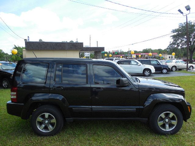 Jeep Liberty 2009 photo 7