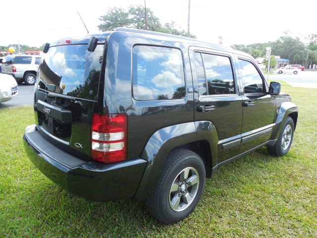 Jeep Liberty 2009 photo 8