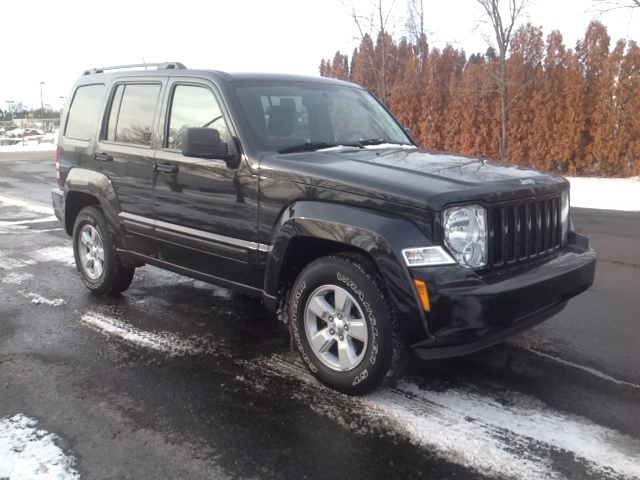 Jeep Liberty 2009 photo 2