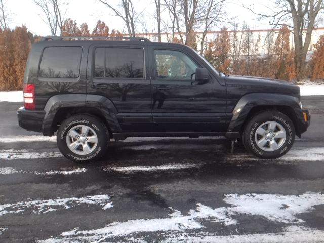 Jeep Liberty 2009 photo 3