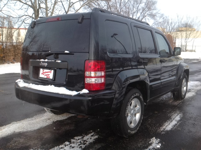 Jeep Liberty 2009 photo 4