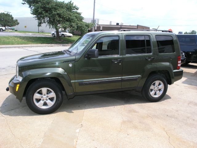 Jeep Liberty 2009 photo 2