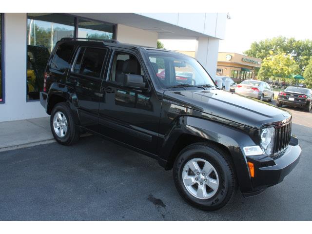 Jeep Liberty 2010 photo 1