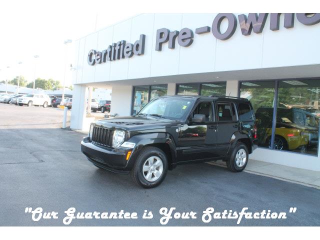 Jeep Liberty 2010 photo 2