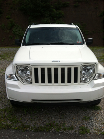 Jeep Liberty 2010 photo 3