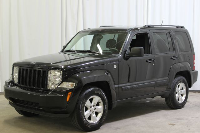 Jeep Liberty 2010 photo 3