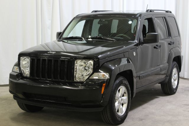 Jeep Liberty 2010 photo 4