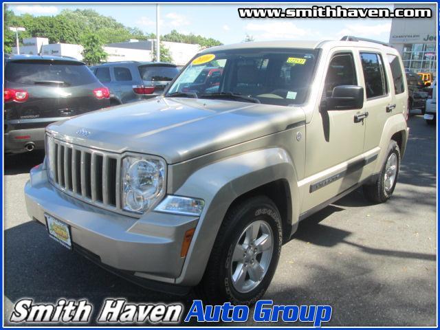 Jeep Liberty 2010 photo 4